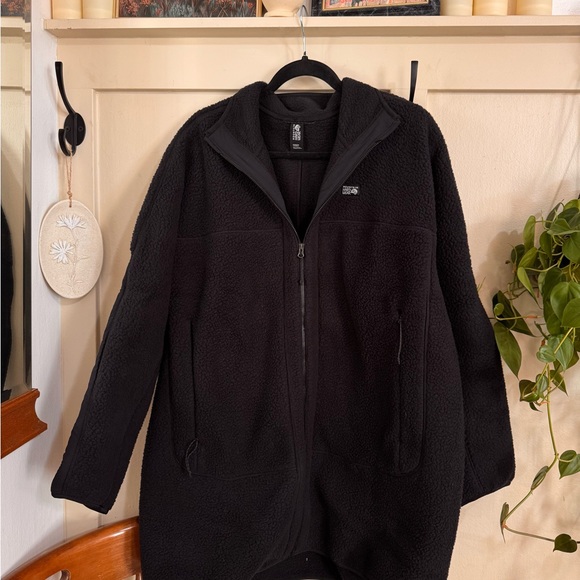 Mountain Hardware- Black Fleece, Zip-Up Jacket - Picture 6 of 11